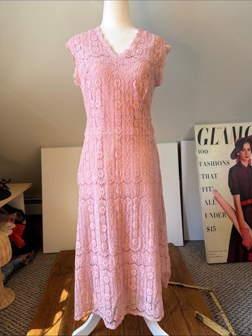 J Peterman Pink Lace V-Neck Women's Dress Sleeveless Midi size 8